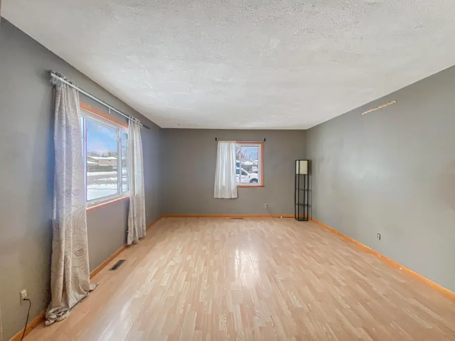 703 N Glenwood Avenue, Griffith, IN 46319 - Image #2