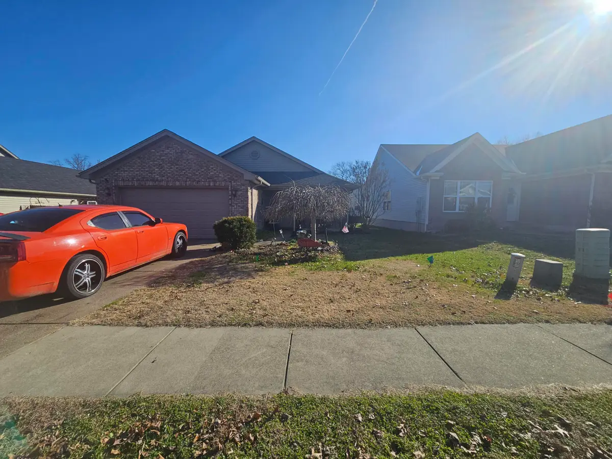 3822 Davis Drive, New Albany, IN 47150 - Image #1