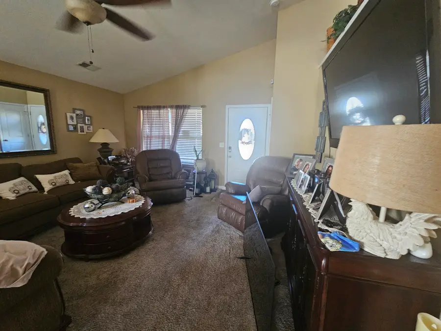 3822 Davis Drive, New Albany, IN 47150 - Image #2