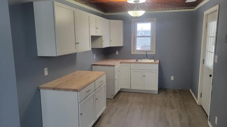 1369 Federal Avenue, La Porte, IN 46350 - Image #2