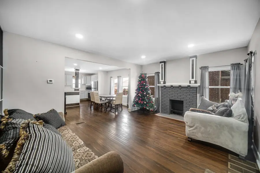 749 Buchanan Street, Gary, IN 46402 - Image #3