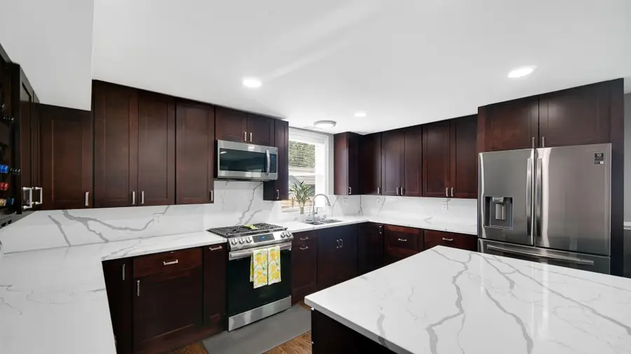 321 Holliday Street, Michigan City, IN 46360 - Image #3