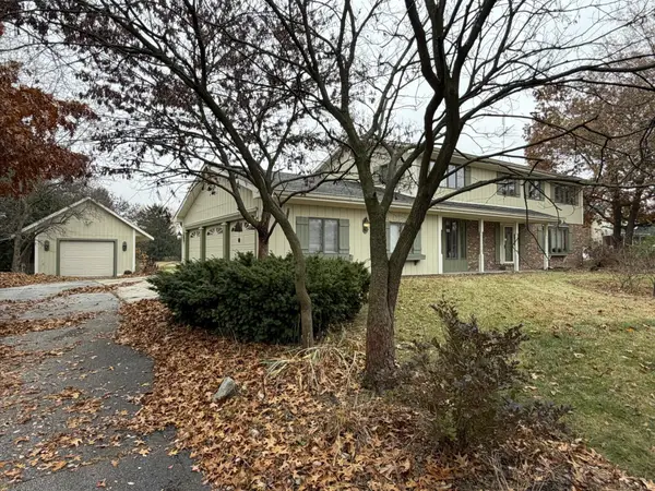 10859 Bunker Drive, DeMotte, IN 46310