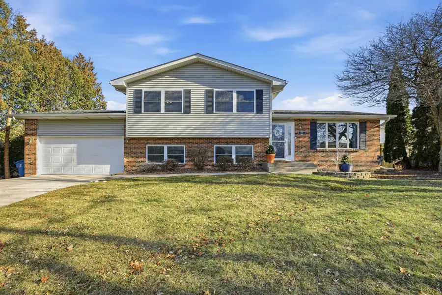 2417 Canterbury Place, Schererville, IN 46375 - Image #2