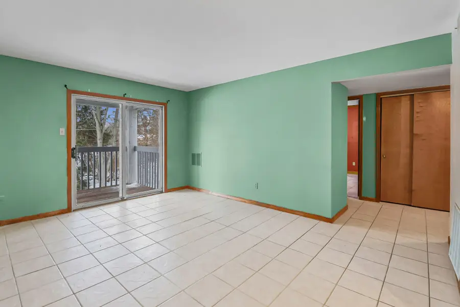 1066 Millpond Road #G, Valparaiso, IN 46385 - Image #2