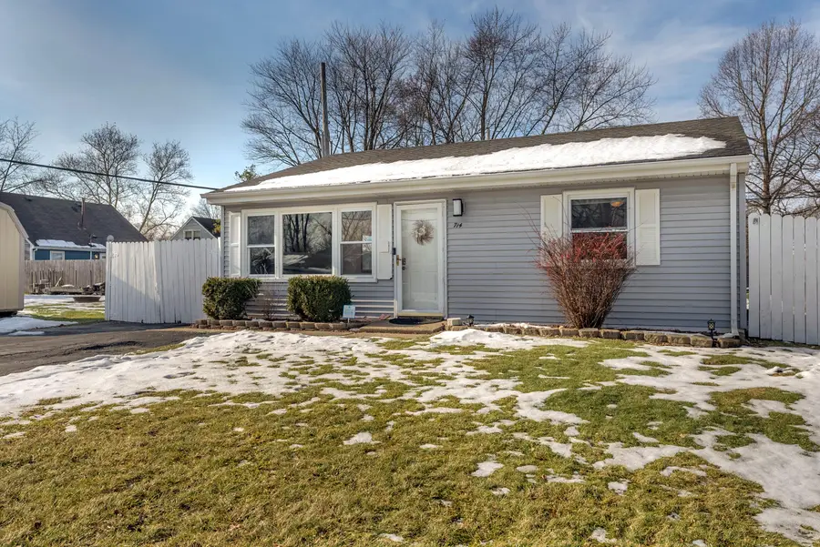 714 Juniper Road, Valparaiso, IN 46385 - Image #2