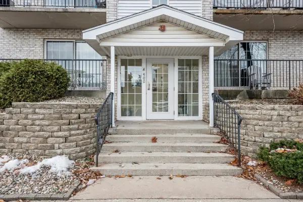 400 Sturdy Road #8a, Valparaiso, IN 46383