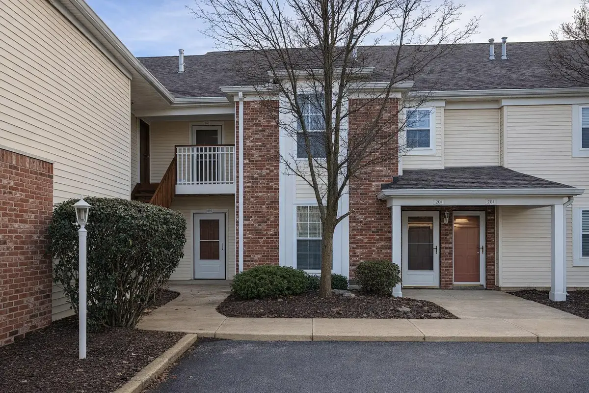 959 Misty Glen Drive, Valparaiso, IN 46385 - Image #1