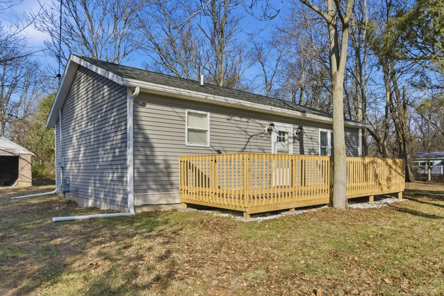 1606 N Longshore Drive, Walkerton, IN 46574 - Image #2