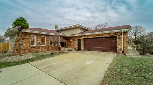 9439 Walnut Drive, Munster, IN 46321