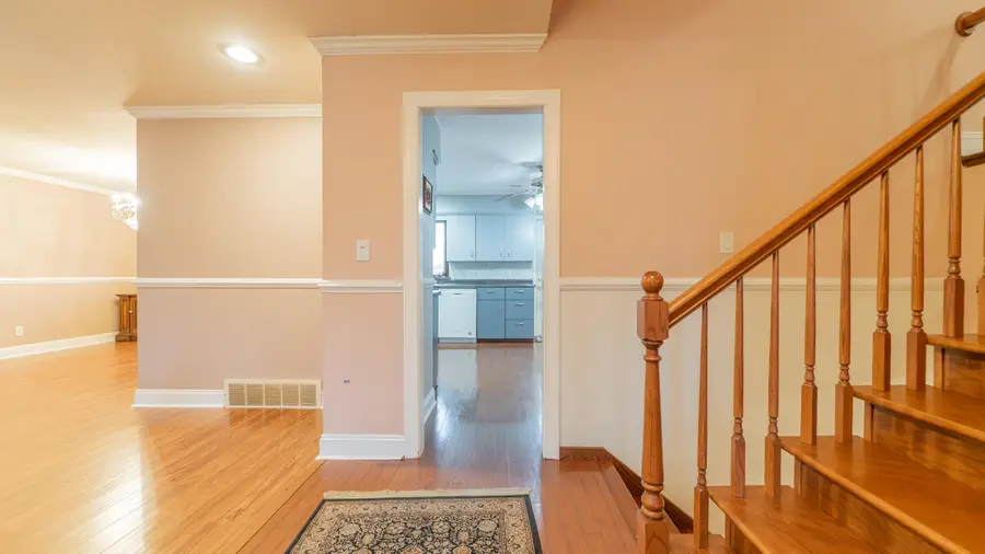 9439 Walnut Drive, Munster, IN 46321 - Image #2