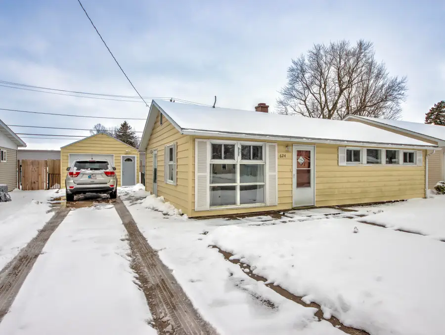 624 W Front Street, New Carlisle, IN 46552 - #2