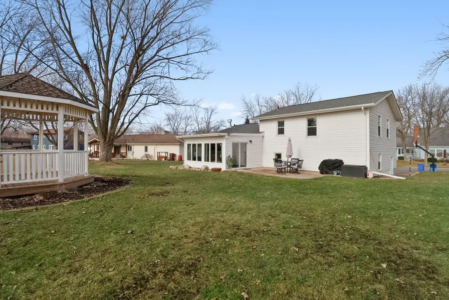 221 E Elizabeth Drive, Crown Point, IN 46307 - Image #3