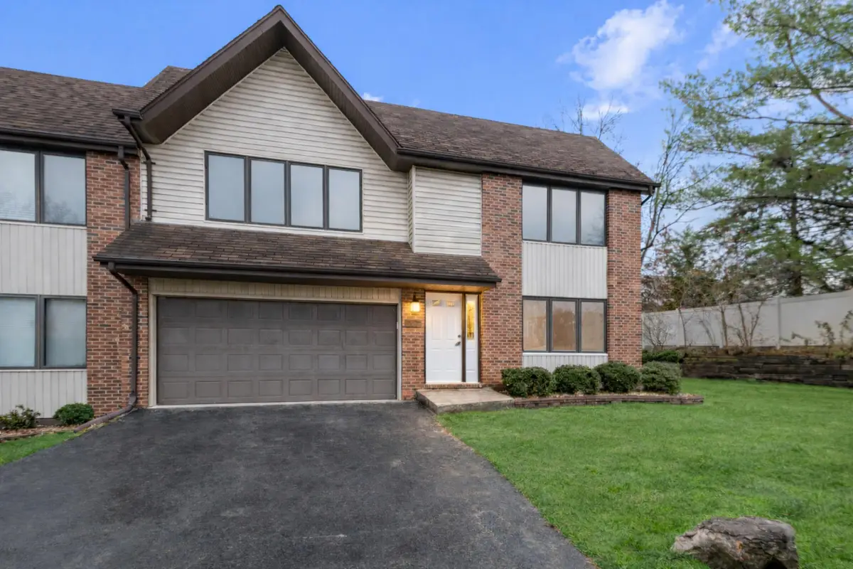 2108 Ashbury Lane #C, Schererville, IN 46375 - Image #1