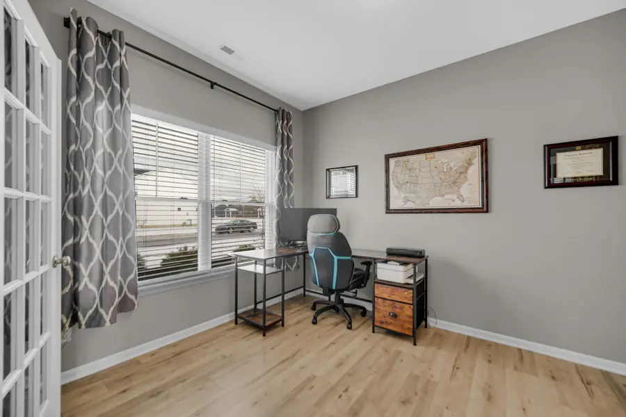 208 Sweetbay Street, Valparaiso, IN 46385 - Image #3