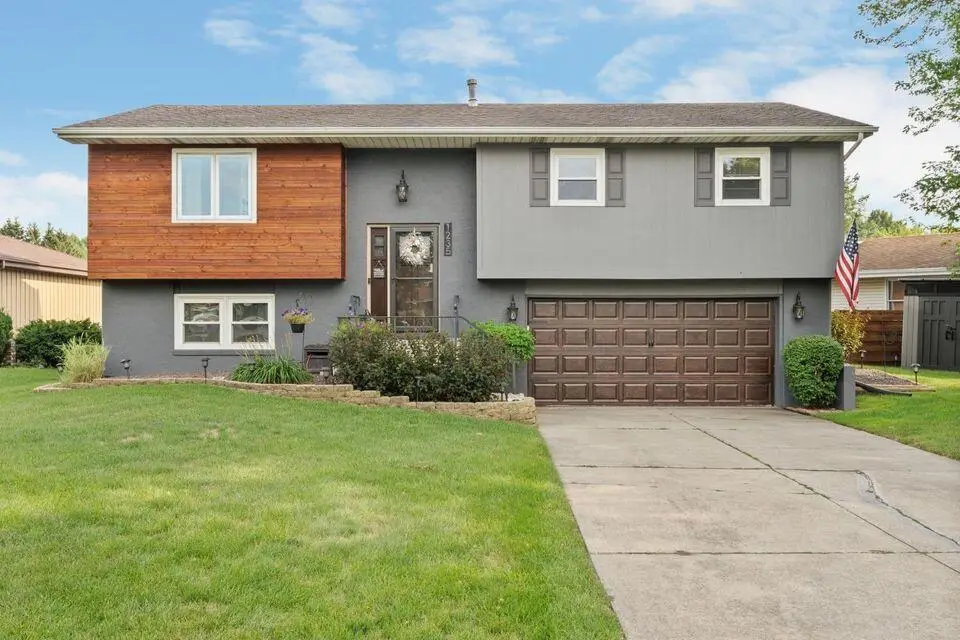 1235 Woodhollow Court, Schererville, IN 46375 - Image #1