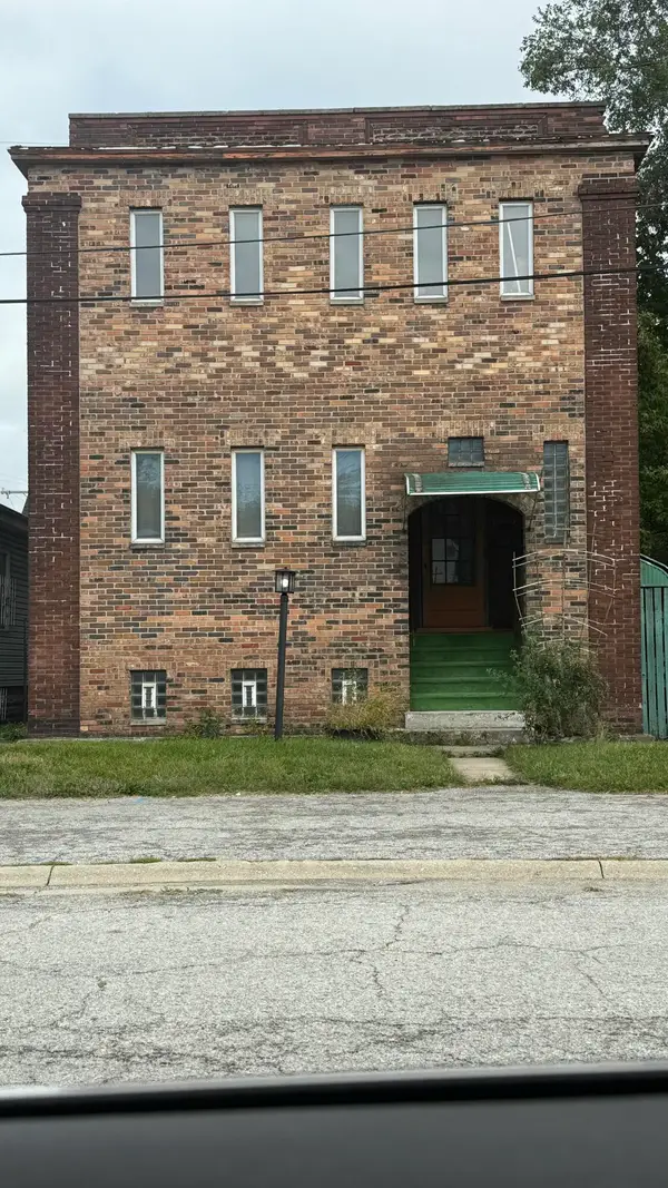 1005 Garfield Street, Gary, IN 46404