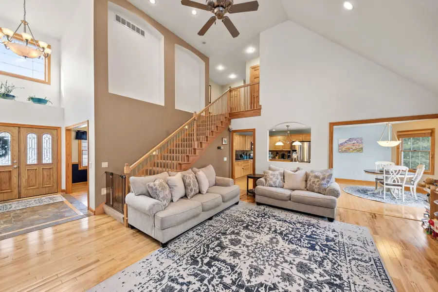 3102 Coachman Trail, Valparaiso, IN 46385 - Image #3