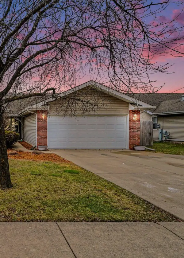 916 N Colfax Street, Griffith, IN 46319