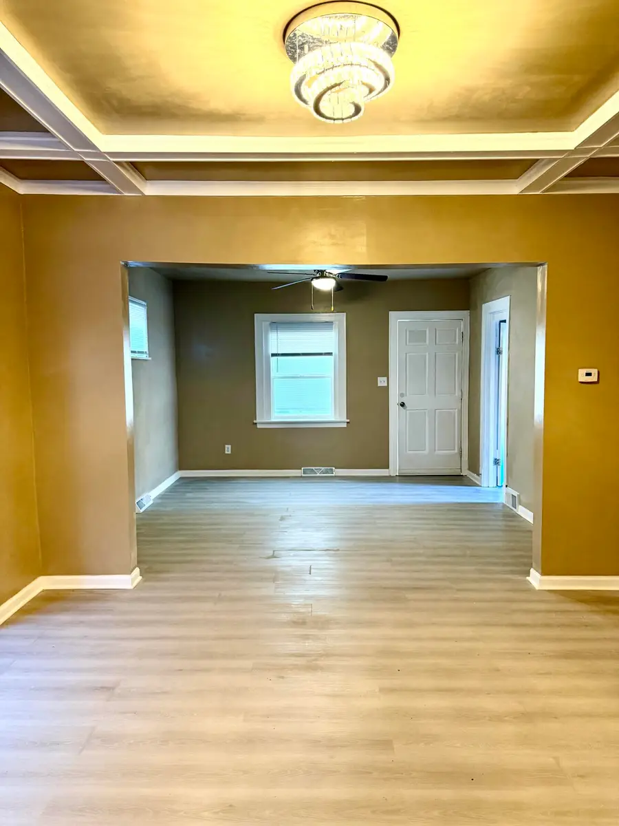 329 Pierce Street, Gary, IN 46402 - Image #3