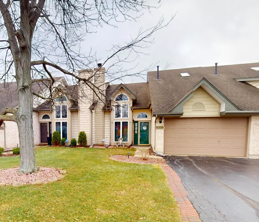 9336 Tyler Street, Crown Point, IN 46307 - Image #2