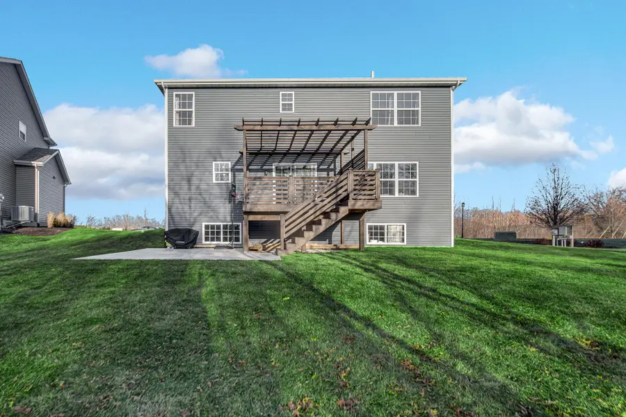 301 Hatch Lake Pkwy, Valparaiso, IN 46385 - Image #3