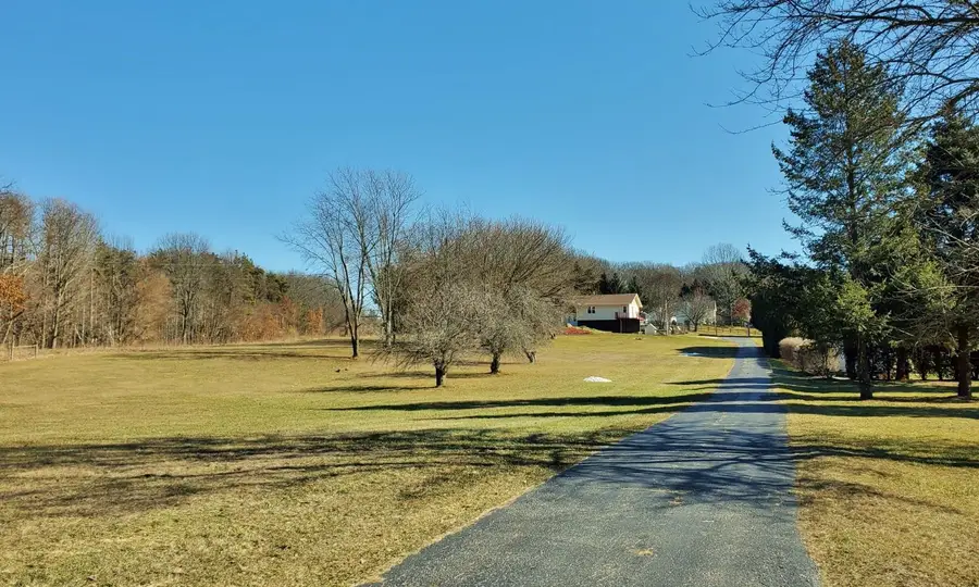 1441 N Wozniak Road, Michigan City, IN 46360 - Image #2