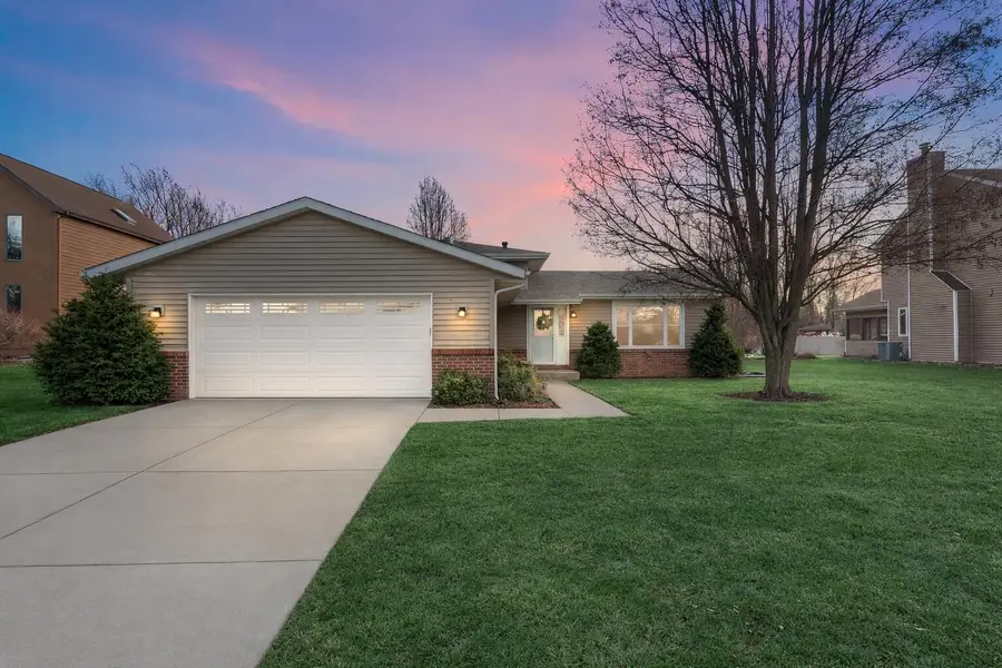 57 Worchester Drive, Valparaiso, IN 46383 - Image #2