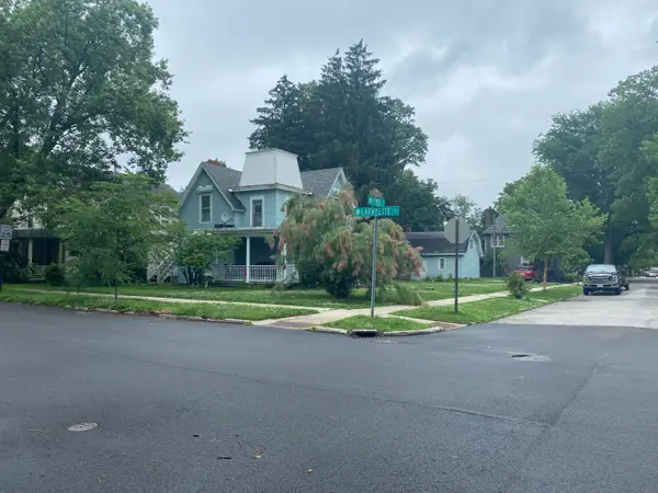 302 Lafayette Street, Valparaiso, IN 46383