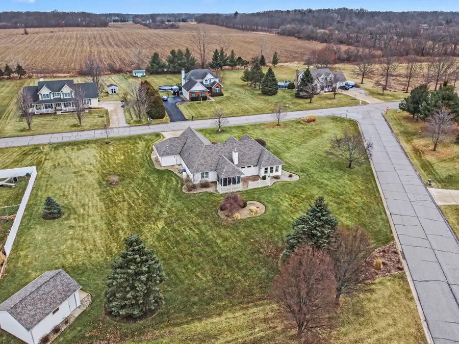 210 Windy Oak Drive, Hebron, IN 46341 - Image #3