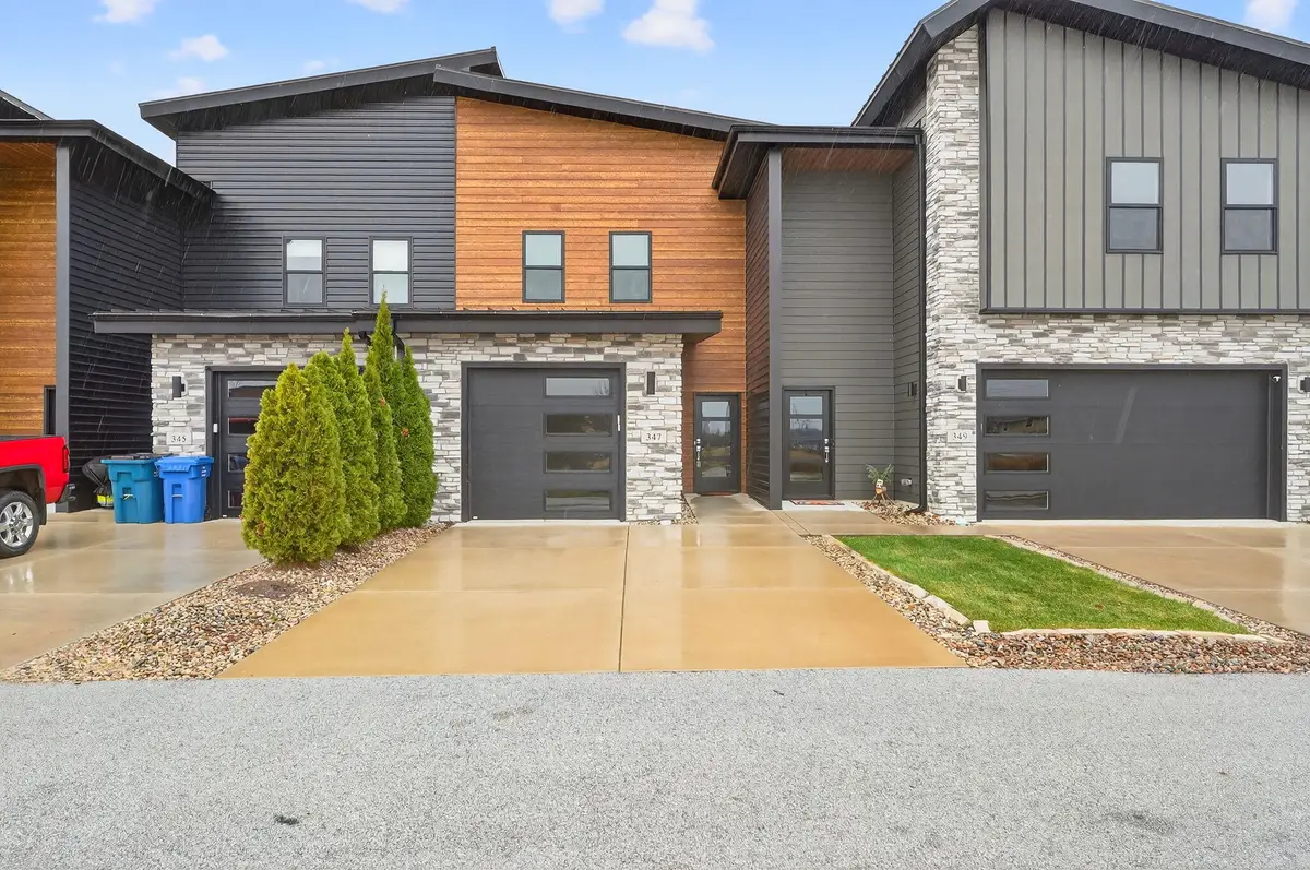 347 Sawgrass Drive, Crown Point, IN 46307 - Image #1