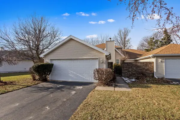 126 Bluegrass Drive, Schererville, IN 46375