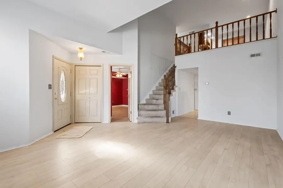 126 Bluegrass Drive, Schererville, IN 46375 - Image #3