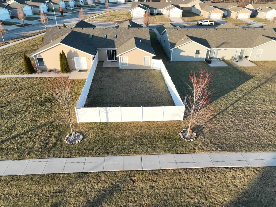 595 W 85th Drive, Merrillville, IN 46410 - Image #3