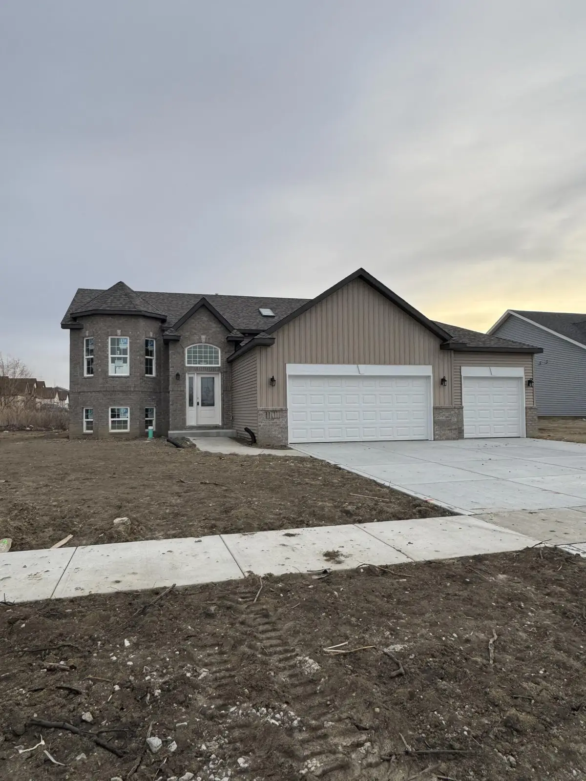 8252 Dylan Drive, Merrillville, IN 46410 - #1