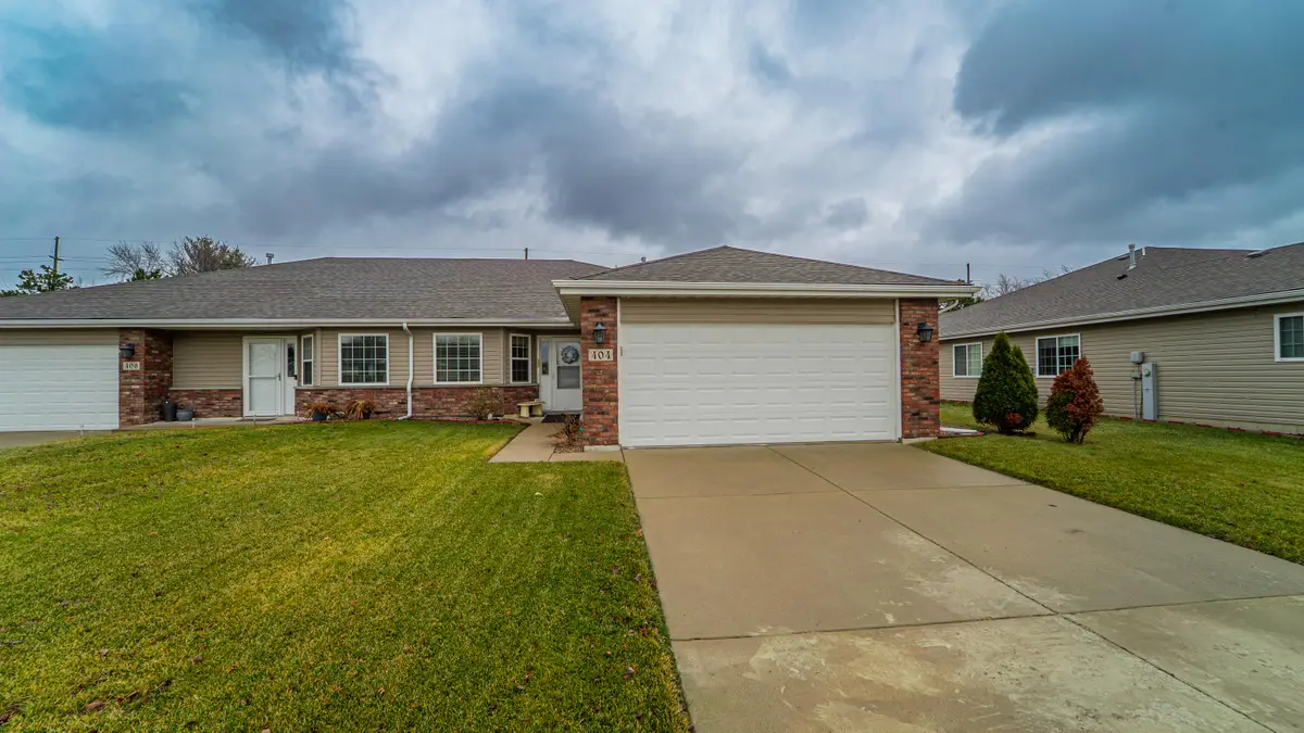 404 Pine Ridge Circle, Lowell, IN 46356 - Image #1