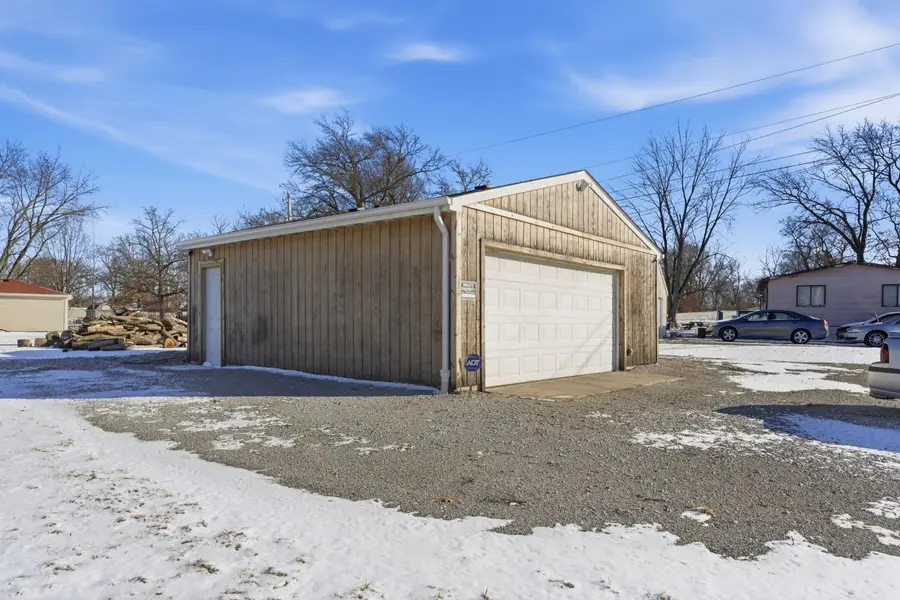 4827 E 994 N, Demotte, IN 46310 - Image #2