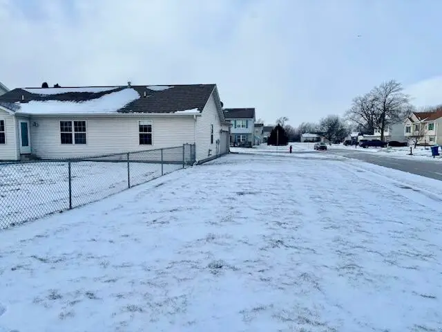 401 S Sutton Avenue, Kouts, IN 46347 - Image #3