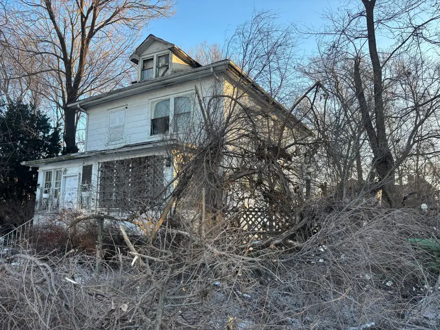 563 Pennsylvania Street, Gary, IN 46402 - Image #2