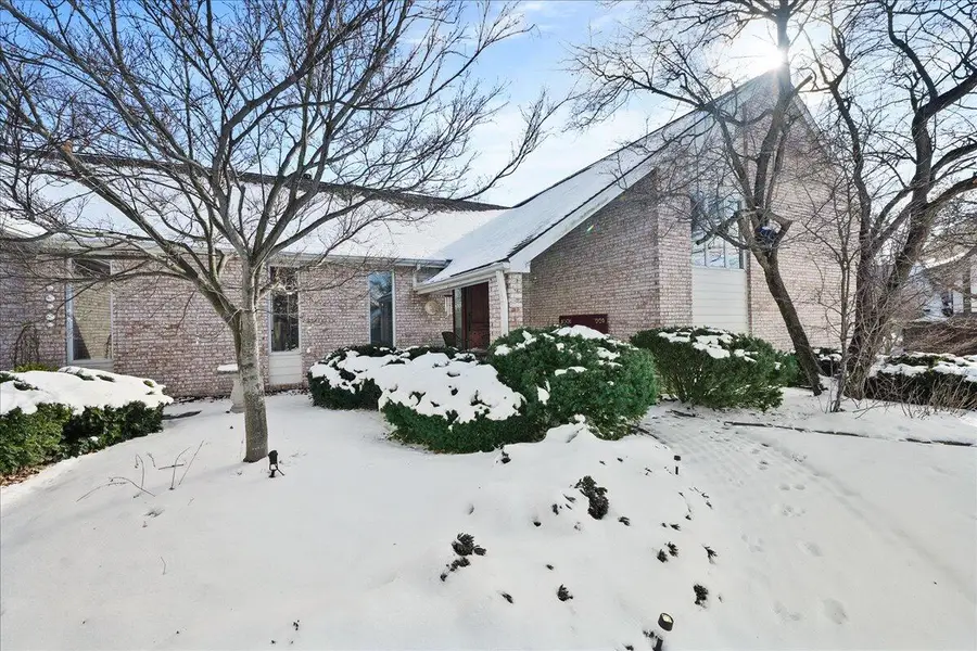 1755 Clifty Creek Court, Valparaiso, IN 46385 - Image #2
