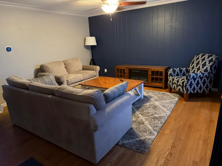 233 E 1050 N, Chesterton, IN 46304 - Image #2