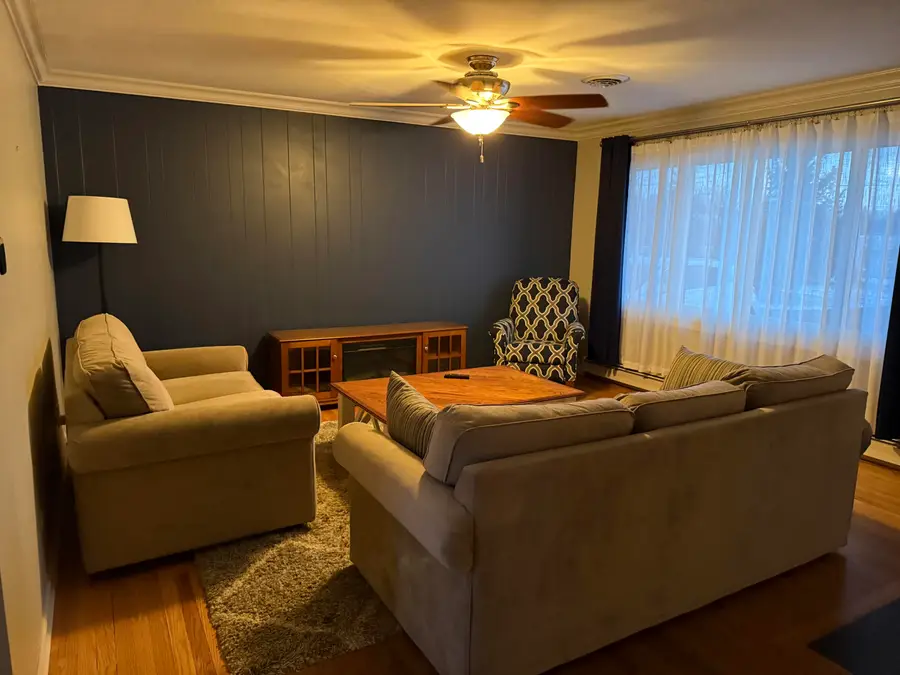 233 E 1050 N, Chesterton, IN 46304 - Image #3