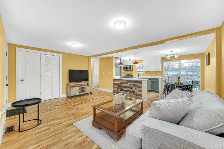 81 Lincoln Avenue, Hobart, IN 46342 - Image #3