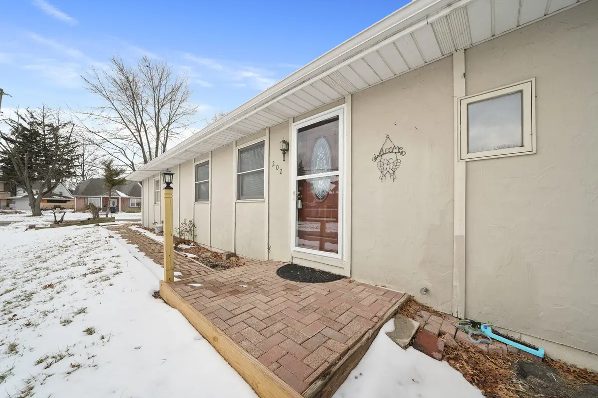 202 Beverly Lane, Hobart, IN 46342 - Image #1