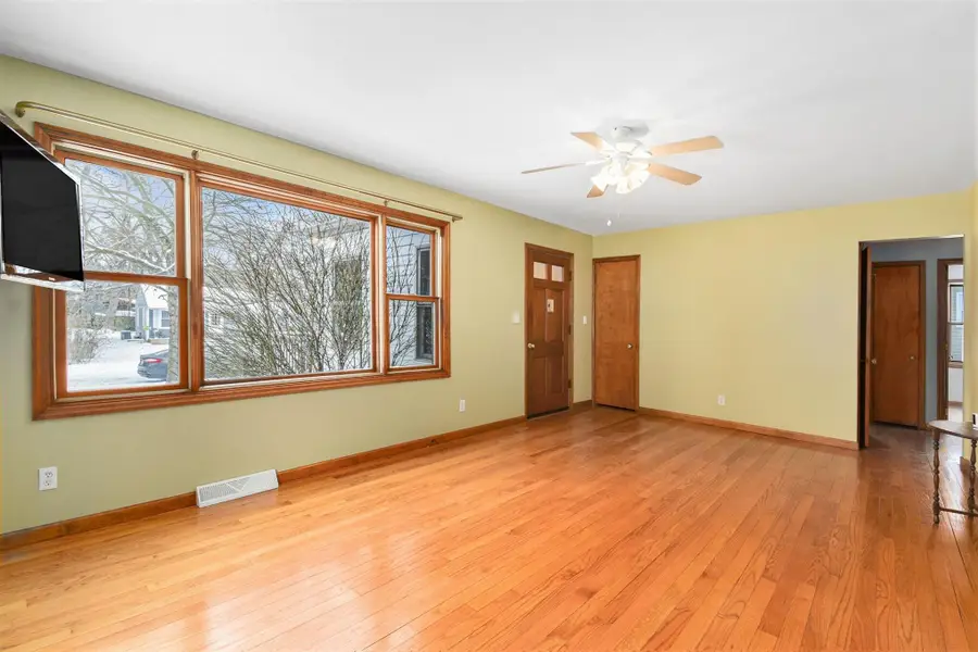 614 Vine Street, La Porte, IN 46350 - Image #3