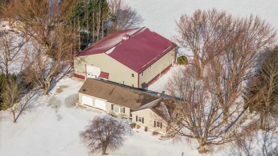 4191 E 400 S, La Porte, IN 46350 - Image #2