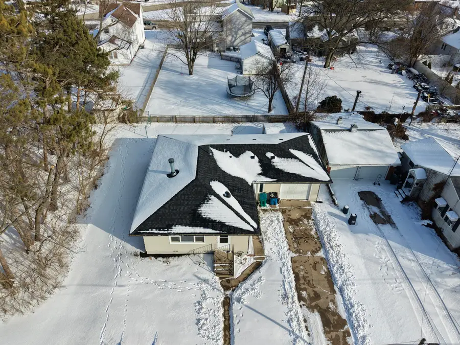 815 Eason Court, La Porte, IN 46350 - Image #2