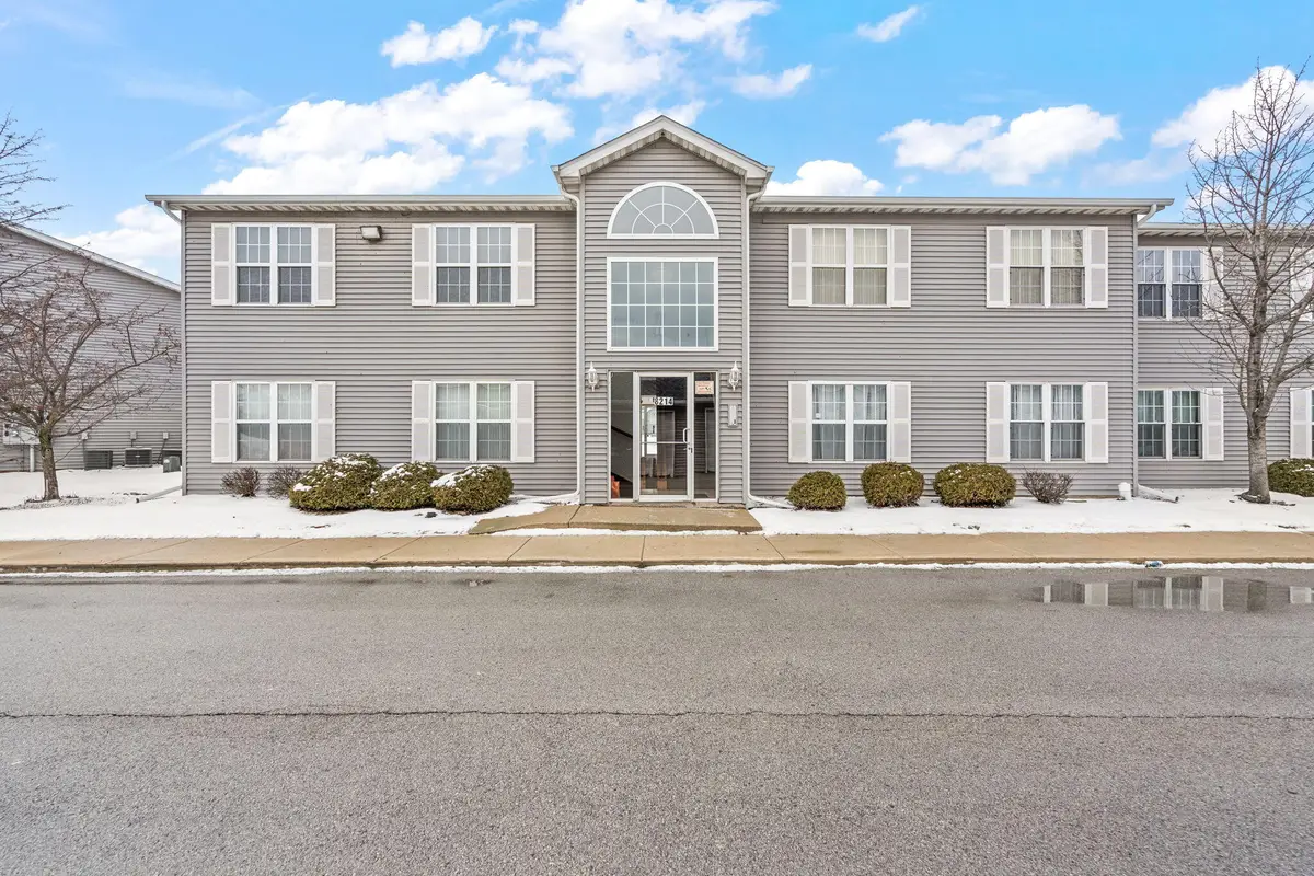8214 Lincoln Circle #C, Merrillville, IN 46410 - Image #1