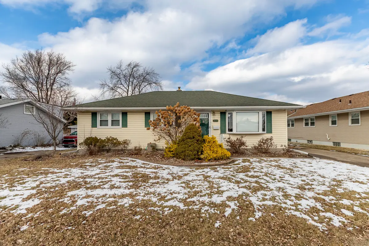 3543 44th Street, Highland, IN 46322 - #1