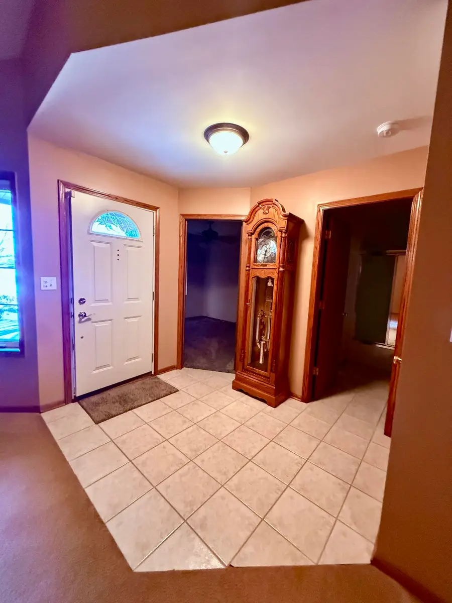 6198 Avocet Circle, Hobart, IN 46342 - Image #2